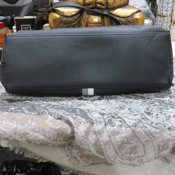 BOGO Tommy Hilfiger TH Logo Pebbled Leather Satchel built in wallet - Picture 7 of 16